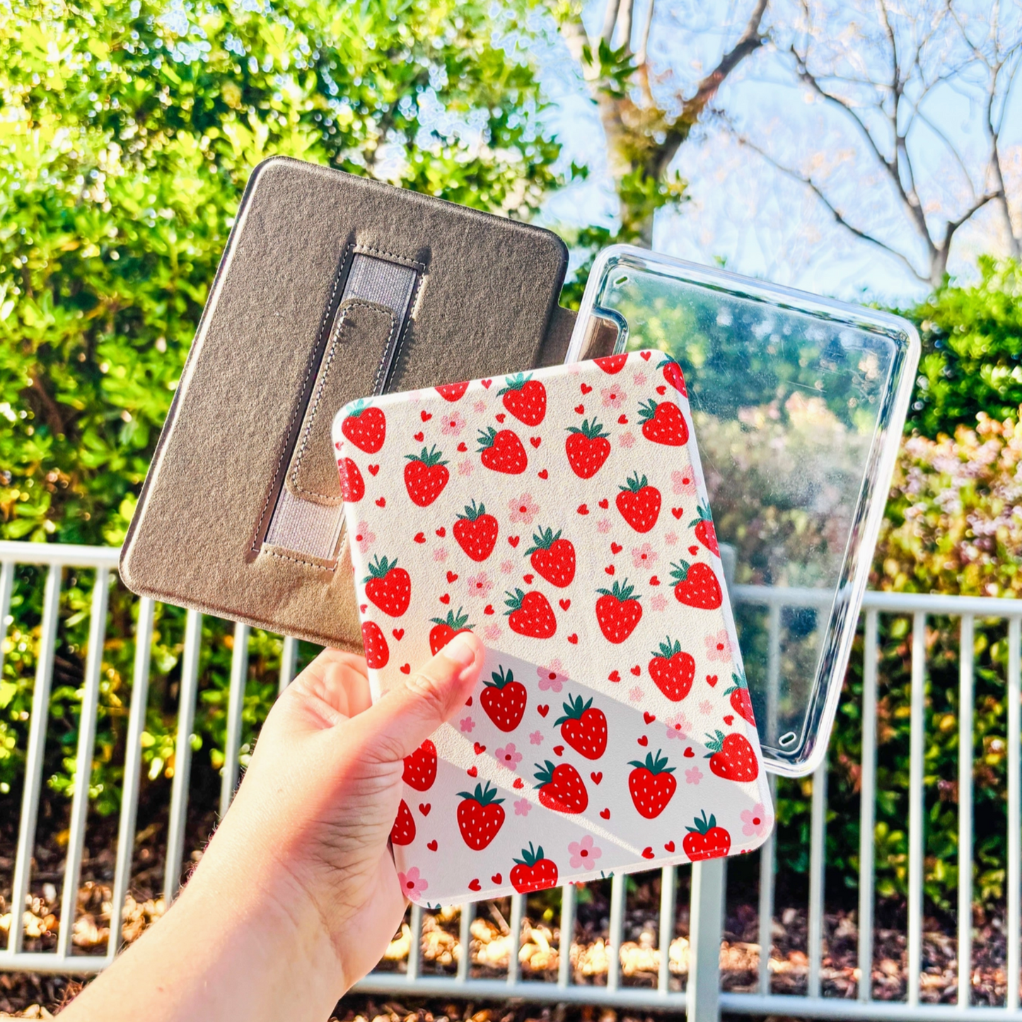 Strawberry Clear Back + Handstrap Kindle Case