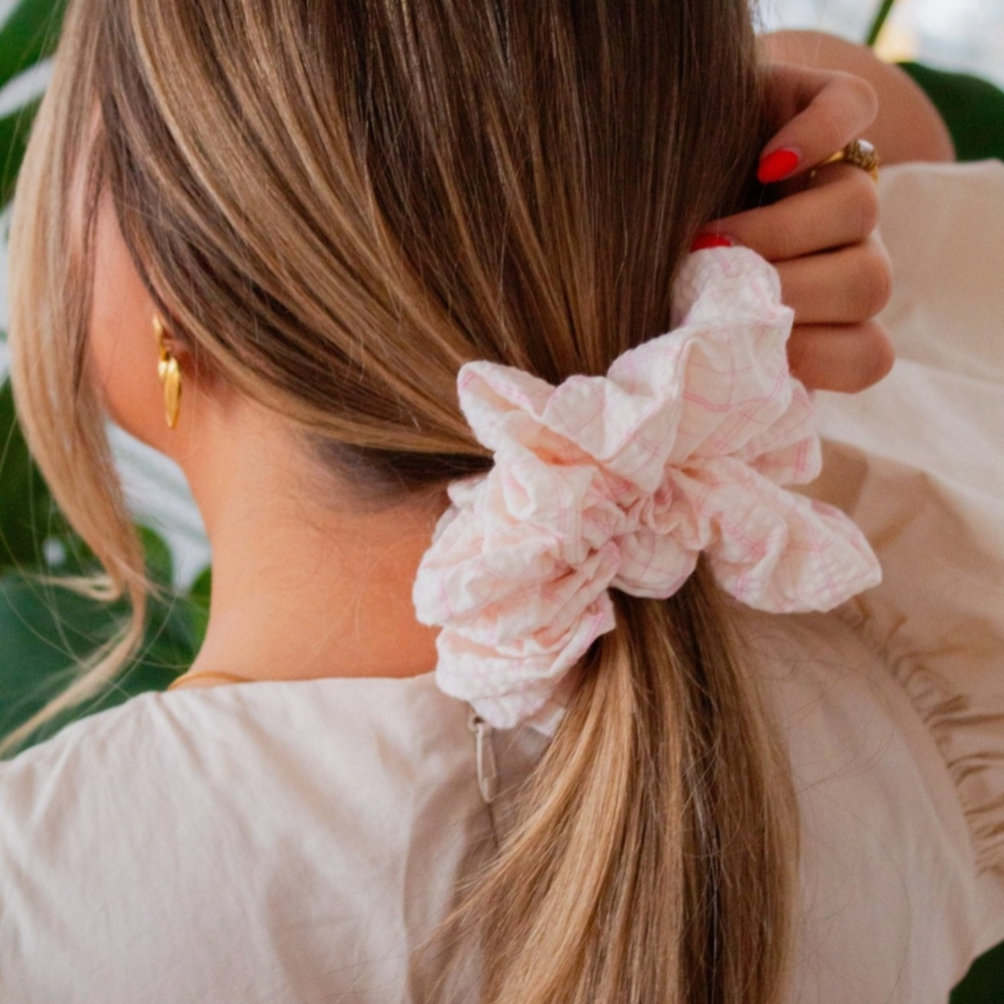 Sweet & Simple Gingham Jumbo Scrunchie