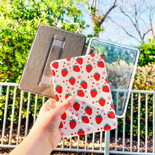 Strawberry Clear Back + Handstrap Kindle Case
