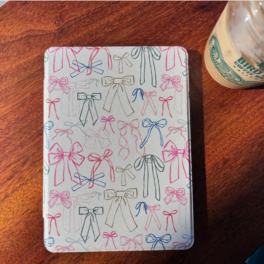 Pretty Bows Clear Back + Handstrap Kindle Case